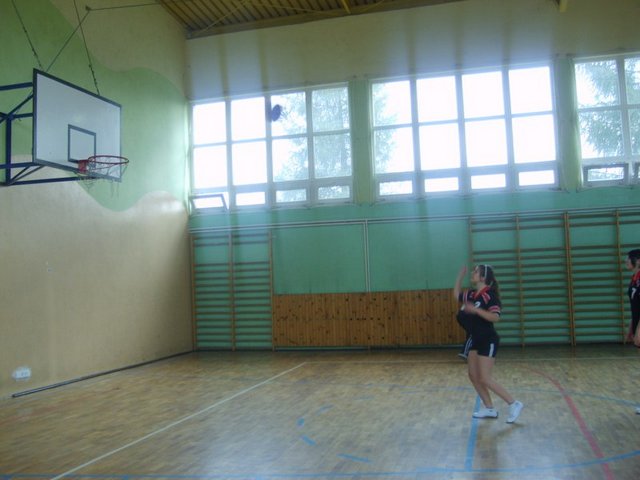 32